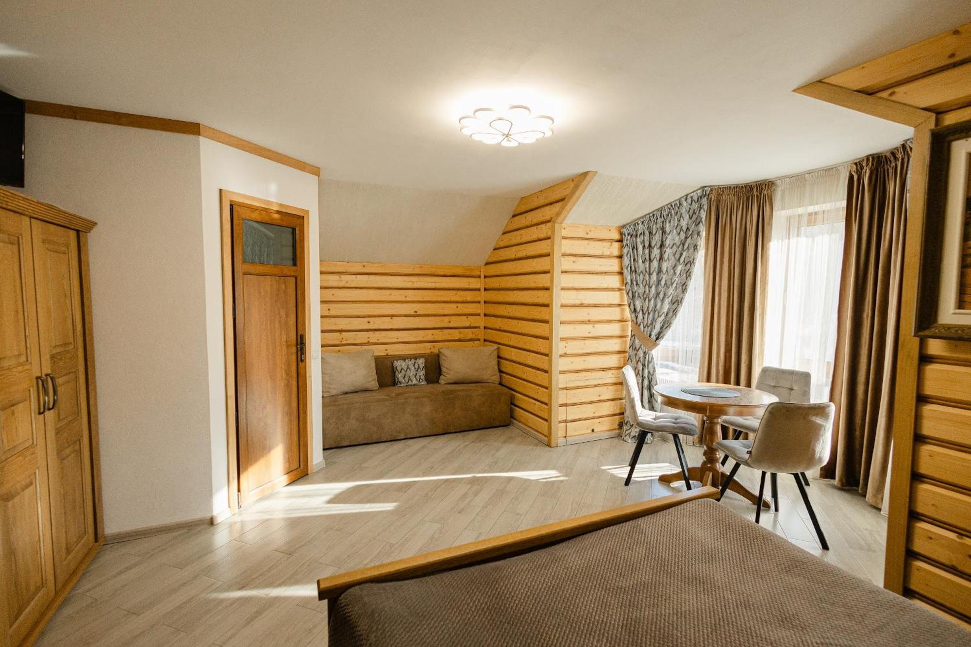Zatyshok Nad Prutom Hotel Bukovel Kültér fotó